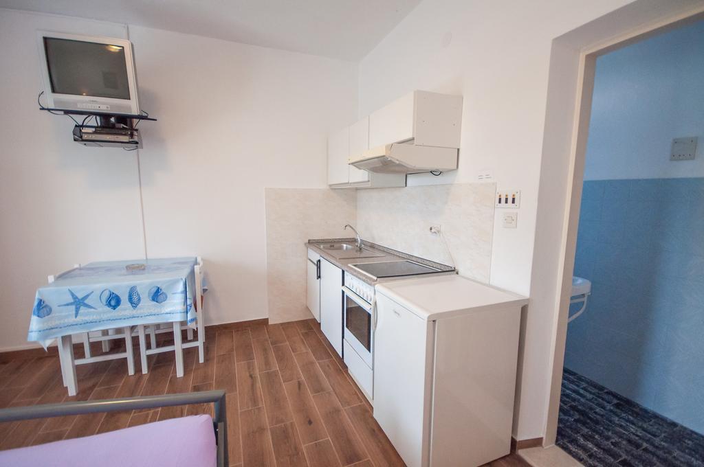 Apartments Srijemsi Млини Экстерьер фото